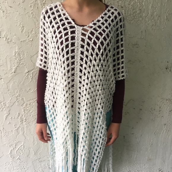 Handmade Shawl | Poncho - Picture 2 of 8